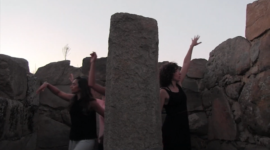 Danzando en el yacimiento arqueológico Hijoviejo de Quintana de la Serena